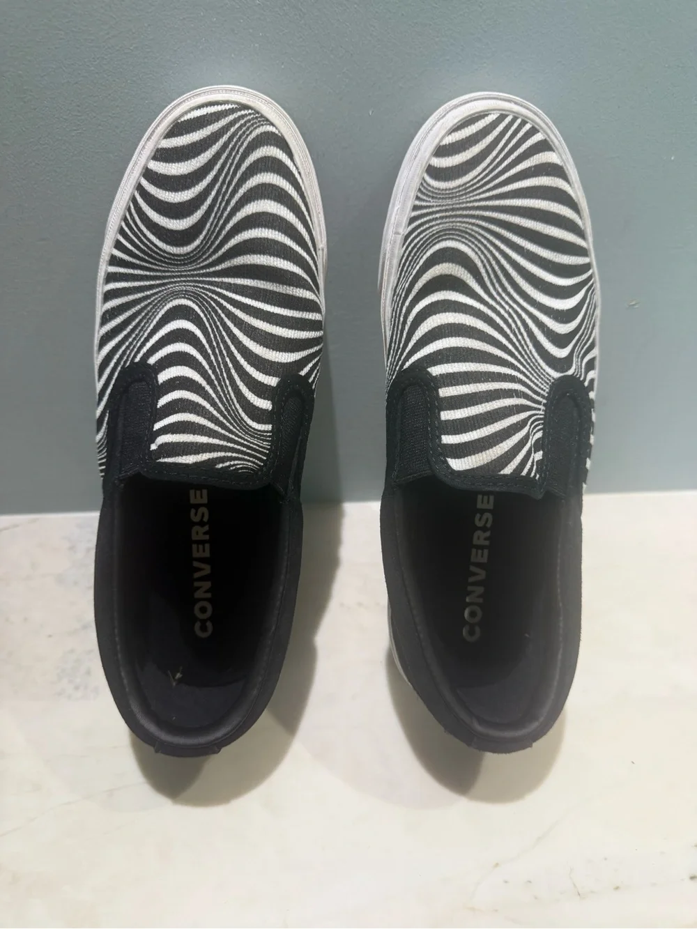 Converse One Star CC Black White Slip On
size 7.5 - Picture 2 of 6